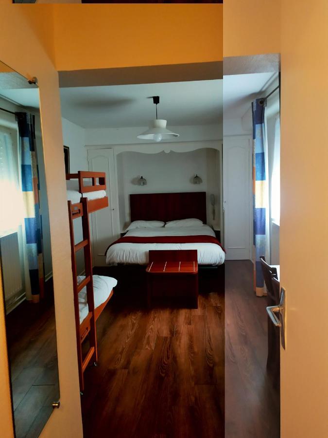 Hotel Le Postillon Pau Exterior foto